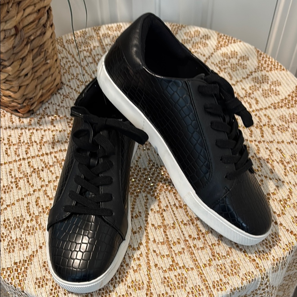 Katy Perry Collections Black and White  Loafers. New Without Tags Size 8.5